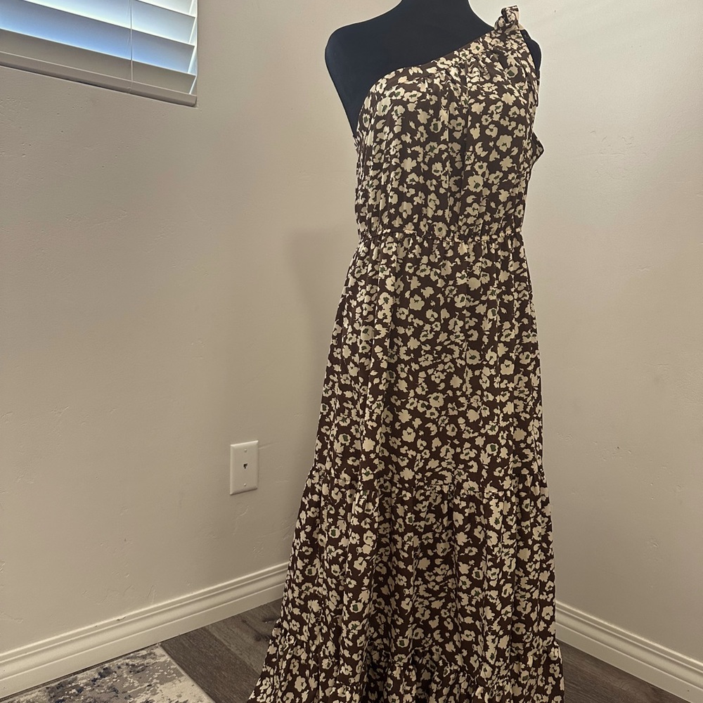 One-Shoulder Brown Floral Maxi Dress
